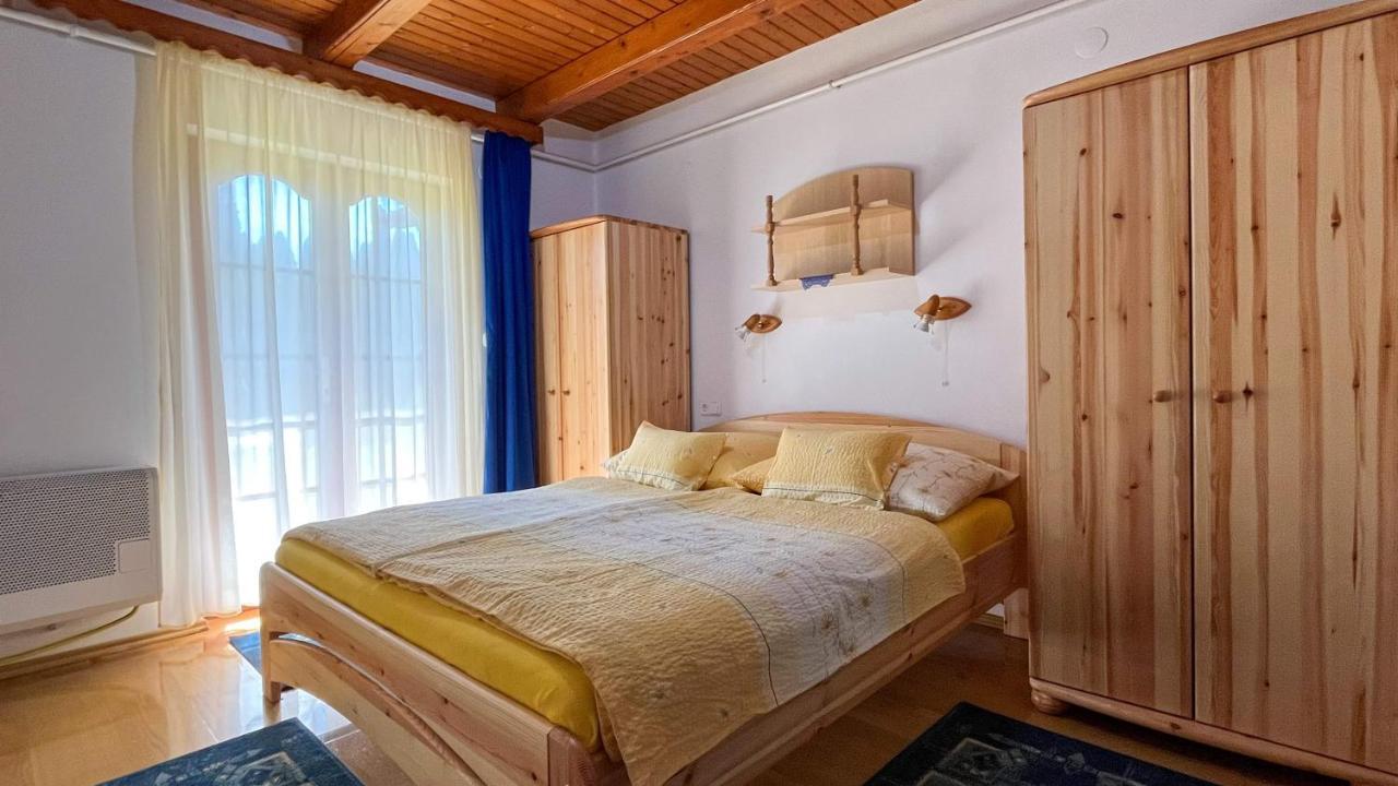 Magyar Apartmanhazak I-Iii. Zalakaros Buitenkant foto