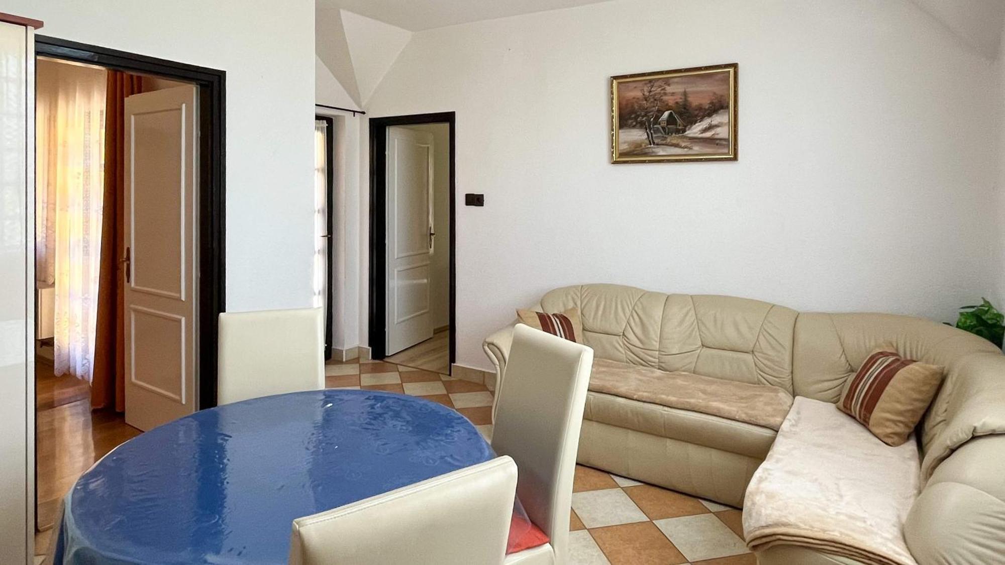 Magyar Apartmanhazak I-Iii. Zalakaros Kamer foto